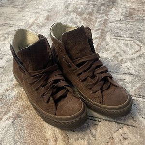 Converse Sherpa lined high tops